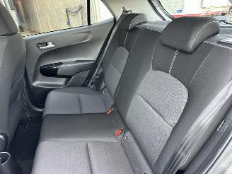 Kia Picanto 1.0 DPi 67pk DynamicLine 5drs - nap - camera - front assist - airco - cruise - carplay - lmv - lichtsensor picture 23
