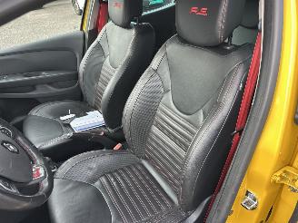 Renault Clio RS Trophy 1.6 Turbo aut + F1 290pk - navi - cam - leer - rode gordels - bose - 18 inch - stage 2 - keyless picture 20