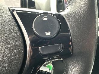 Citroën C1 1.0 VTi 72pk Millenium 5drs - 77dkm nap - carplay - airco - cruise - privacy glass - aux - usb - scherm picture 16