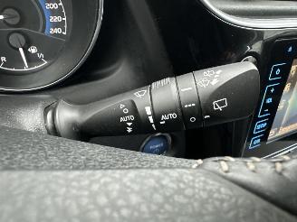 Toyota Auris Touring Sports 1.8 Hybrid 99pk aut Executive - facelift - camera - clima - cruise - privacy glass - licht + regensensor picture 33