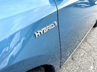 Toyota Auris Touring Sports 1.8 Hybrid 99pk aut Executive - facelift - camera - clima - cruise - privacy glass - licht + regensensor picture 60