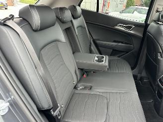 Kia Sportage Gereserveerd 1.6 T-GDi Hybrid 179pk aut + f1 DynamicPl.L - pano - nap - stuur + stoelverw v+a - front + line + side assist - 1e eig picture 41