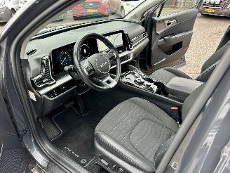 Kia Sportage Gereserveerd 1.6 T-GDi Hybrid 179pk aut + f1 DynamicPl.L - pano - nap - stuur + stoelverw v+a - front + line + side assist - 1e eig picture 21