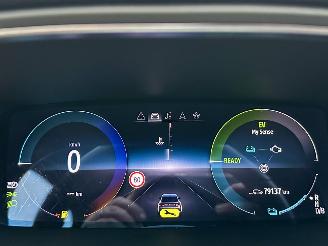 Renault Arkana 1.6 E-Tech Hybrid 145pk 8-traps aut RS-Line - cam - carbon - leer - keyless - stuurverw - front + line + side assist picture 18