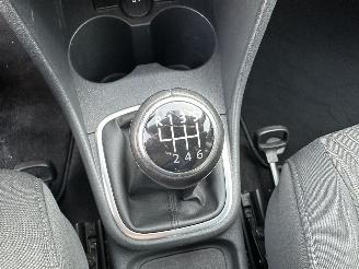 Volkswagen Polo Gereserveerd 1.2 TSI 105pk 6-bak Highline 5drs - 75dkm nap - clima + cruise contr - lmv - 4x elektr ramen - privacy glass picture 18