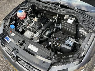Volkswagen Polo Gereserveerd 1.2 TSI 105pk 6-bak Highline 5drs - 75dkm nap - clima + cruise contr - lmv - 4x elektr ramen - privacy glass picture 11
