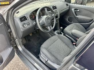 Volkswagen Polo Gereserveerd 1.2 TSI 105pk 6-bak Highline 5drs - 75dkm nap - clima + cruise contr - lmv - 4x elektr ramen - privacy glass picture 23
