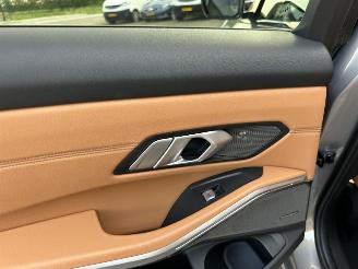 BMW 3-serie 320d 190pk aut + f1 xDrive High Exe sedan - schuifdak - harman/k - head up - keyless - 360cam - stuurverw picture 33