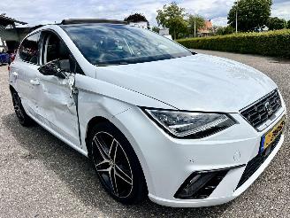 Seat Ibiza 1.0 TSI 95pk FR 5drs - pano - beats - camera - keyless entry + start - front assist - navi - pdc v+a picture 3
