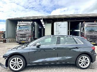 Avarii autoturisme Audi A3 Sportback 35 TFSI 150pk aut + f1 Sport Ed - virtual - line + park assist - keyless - clima - cruise - pdc 2021/5
