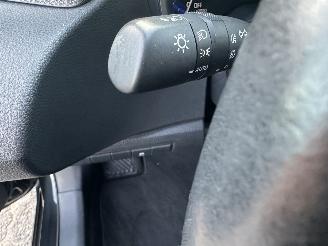 Toyota Corolla Touring Sports 1.8 Hybrid automaat Dynamic - nap - 2021 - front + line assist - camera - keyless entry + start picture 30