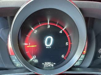 Volvo V-40 1.6 D2 114pk 6-bak Momentum - navi - camera - velgen - sfeerverl - getint glas - pdc - rijdbaar picture 25