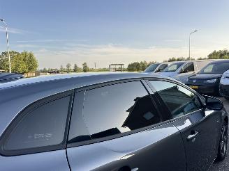 Volvo V-40 1.6 D2 114pk 6-bak Momentum - navi - camera - velgen - sfeerverl - getint glas - pdc - rijdbaar picture 79
