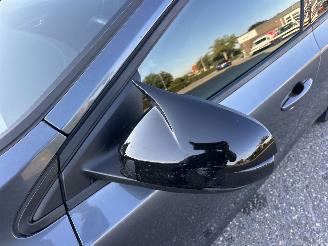 Volvo V-40 1.6 D2 114pk 6-bak Momentum - navi - camera - velgen - sfeerverl - getint glas - pdc - rijdbaar picture 90