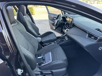 Toyota Corolla Touring Sports 2.0 Hybrid 184pk aut + f1 Executive - nap - pano - head up - keyless - front + line + side assist - kuipstoelen picture 63