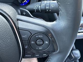 Toyota Corolla Touring Sports 2.0 Hybrid 184pk aut + f1 Executive - nap - pano - head up - keyless - front + line + side assist - kuipstoelen picture 17