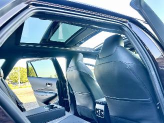Toyota Corolla Touring Sports 2.0 Hybrid 184pk aut + f1 Executive - nap - pano - head up - keyless - front + line + side assist - kuipstoelen picture 57