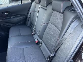 Toyota Corolla Touring Sports 2.0 Hybrid 184pk aut + f1 Executive - nap - pano - head up - keyless - front + line + side assist - kuipstoelen picture 55