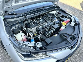 Toyota Corolla 1.8 Hybrid 148pk aut first edition sedan - navi - camera - stuurverw - keyless - front + line + side assist picture 15
