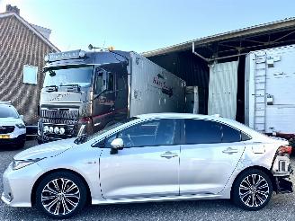 Unfallwagen Toyota Corolla 1.8 Hybrid 2019/8