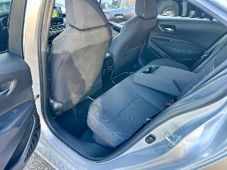 Toyota Corolla 1.8 Hybrid 148pk aut first edition sedan - navi - camera - stuurverw - keyless - front + line + side assist picture 54