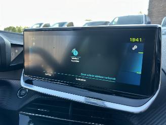 Peugeot e-208 EV 50kWh Aut 136pk GT-Line - navi - camera - carplay - virtual - sfeerverl - front + line + side assist - keyless picture 25