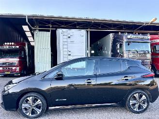 Nissan Leaf 40kWh 150pk aut Tekna - nap - bose - 360cam - keyless - front + line + side assist - stoelverw v+a - stuurverw 2019/3