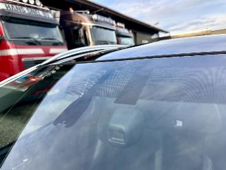 Toyota Auris Touring Sports Gereserveerd 1.8 Hybrid aut 123pk L.Pro Exe - nap - pano - xenon - navi - camera - keyless - bearlock - pdc v+a picture 9
