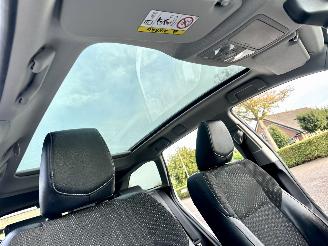 Toyota Auris Touring Sports Gereserveerd 1.8 Hybrid aut 123pk L.Pro Exe - nap - pano - xenon - navi - camera - keyless - bearlock - pdc v+a picture 57
