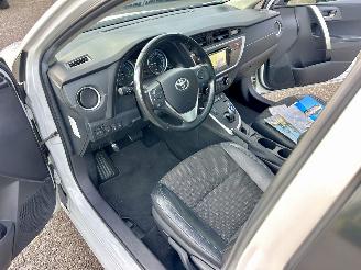 Toyota Auris Touring Sports Gereserveerd 1.8 Hybrid aut 123pk L.Pro Exe - nap - pano - xenon - navi - camera - keyless - bearlock - pdc v+a picture 23