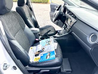Toyota Auris Touring Sports Gereserveerd 1.8 Hybrid aut 123pk L.Pro Exe - nap - pano - xenon - navi - camera - keyless - bearlock - pdc v+a picture 58
