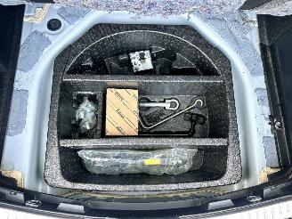 Toyota Auris Touring Sports Gereserveerd 1.8 Hybrid aut 123pk L.Pro Exe - nap - pano - xenon - navi - camera - keyless - bearlock - pdc v+a picture 63