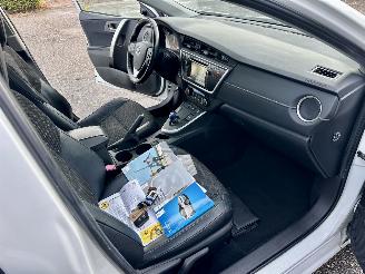 Toyota Auris Touring Sports Gereserveerd 1.8 Hybrid aut 123pk L.Pro Exe - nap - pano - xenon - navi - camera - keyless - bearlock - pdc v+a picture 21