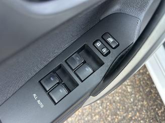 Toyota Auris Touring Sports Gereserveerd 1.8 Hybrid aut 123pk L.Pro Exe - nap - pano - xenon - navi - camera - keyless - bearlock - pdc v+a picture 50