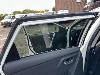 Toyota Auris Touring Sports Gereserveerd 1.8 Hybrid aut 123pk L.Pro Exe - nap - pano - xenon - navi - camera - keyless - bearlock - pdc v+a picture 51