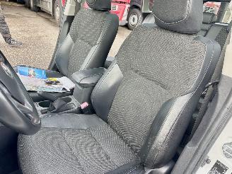 Toyota Auris Touring Sports Gereserveerd 1.8 Hybrid aut 123pk L.Pro Exe - nap - pano - xenon - navi - camera - keyless - bearlock - pdc v+a picture 48