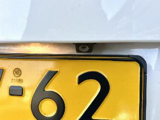 Toyota Auris Touring Sports Gereserveerd 1.8 Hybrid aut 123pk L.Pro Exe - nap - pano - xenon - navi - camera - keyless - bearlock - pdc v+a picture 72