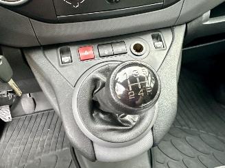 Peugeot Partner 120 1.6 BlueHDi 75pk euro.6 Premium - 136dkm nap - 3 pers - airco - cruise - klapdeuren - schuifdeur picture 39