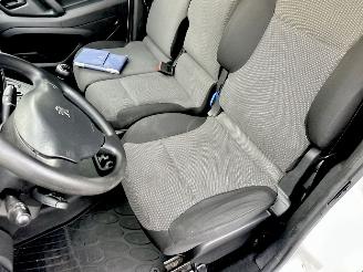 Peugeot Partner 120 1.6 BlueHDi 75pk euro.6 Premium - 136dkm nap - 3 pers - airco - cruise - klapdeuren - schuifdeur picture 45