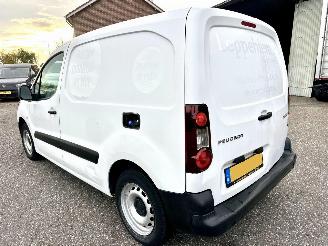 Peugeot Partner 120 1.6 BlueHDi 75pk euro.6 Premium - 136dkm nap - 3 pers - airco - cruise - klapdeuren - schuifdeur picture 7