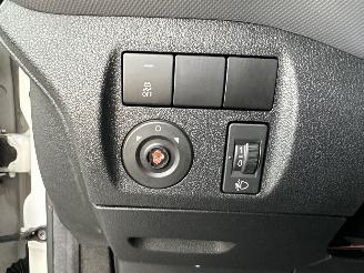 Peugeot Partner 120 1.6 BlueHDi 75pk euro.6 Premium - 136dkm nap - 3 pers - airco - cruise - klapdeuren - schuifdeur picture 44