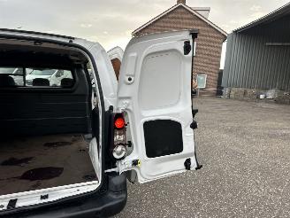 Peugeot Partner 120 1.6 BlueHDi 75pk euro.6 Premium - 136dkm nap - 3 pers - airco - cruise - klapdeuren - schuifdeur picture 53