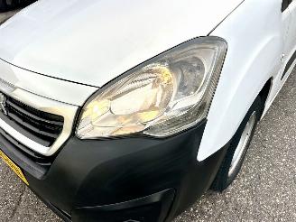 Peugeot Partner 120 1.6 BlueHDi 75pk euro.6 Premium - 136dkm nap - 3 pers - airco - cruise - klapdeuren - schuifdeur picture 73