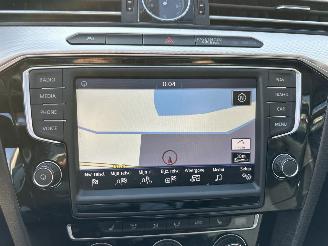 Volkswagen Passat 1.4 TSI GTE 156pk aut Highline variant - pano - massage - stoelverw - trekh - navi - front assist picture 16