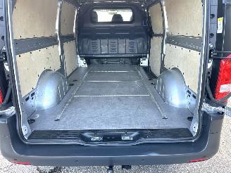 Mercedes Vito 116 CDI 163pk aut + f1 Extra Lang L3 3pers - navi - camera - cruise - airco - pdc v+a - stoelverw picture 10