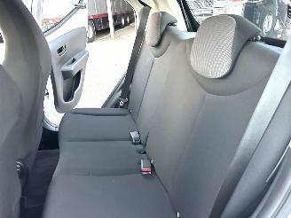 Toyota Aygo 1.0 VVT-i 72pk X-Fun 5drs - 39dkm nap - 1e eig - airco - cruise - esp - elektr ramen - rijdbaar picture 24