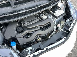 Toyota Aygo 1.0 VVT-i 72pk X-Fun 5drs - 39dkm nap - 1e eig - airco - cruise - esp - elektr ramen - rijdbaar picture 62