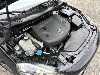 Volvo V-40 2.0 D4 230pk 6-bak R-Design - xenon - getuned - leer - navi - stoelverw - lmv - memory pakket picture 82