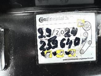 Volvo V-40 2.0 D4 230pk 6-bak R-Design - xenon - getuned - leer - navi - stoelverw - lmv - memory pakket picture 12