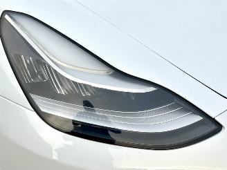 Tesla Model 3 60kWh 238pk aut Standard RWD Plus - pano - nap - navi - camera - leer - stoelverw - pdc v+a - self driving picture 11